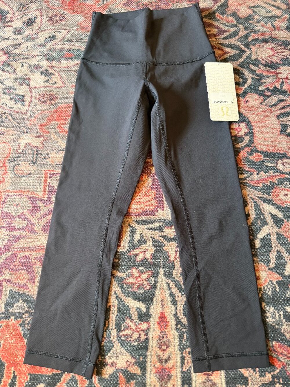 NWT RARE Classic Black Lululemon Wunder Under High-Rise Fullux Size 4 - Crop